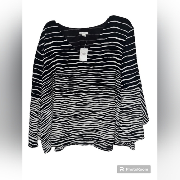 Black & White Cato Blouse - Picture 8 of 8